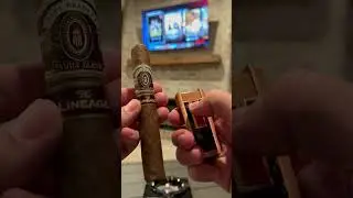 🔥✨ SMOKING AN AMAZING ALEC BRADLEY LINEAGE CIGAR UNDER THE STARS AND MOON 🌕💨 #cigar #asmr #cigarshow