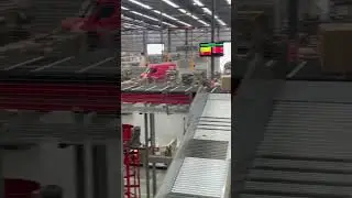 Inside peek at how your mail gets sorted 😵