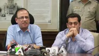 Salman Khan Is BMC's Open Defecation Free Drive Brand Ambassador | Filmy Dhamaka