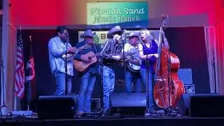 WATCH THIS!!! Ian Lane sings Lonesome Ornery and Mean
