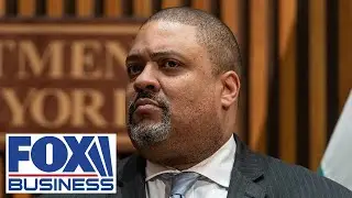 Voter calls out Manhattan DA for &lsquo;completely insane&rsquo; crime policies