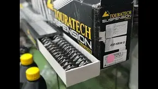 อัพเกรดโช้ค CRF1000L Africa Twin ให้หนึบขึ้น สูงขึ้น ด้วยชุดสปริง Touratech +20mm.