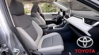 2019 Toyota RAV4 XLE FWD Interior