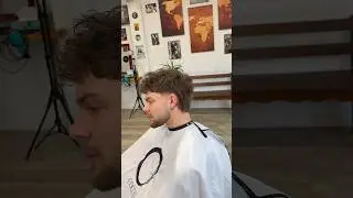 Modern mullet texturizzato con salt spray 223 Framesi per dare corpo e volume allo styling