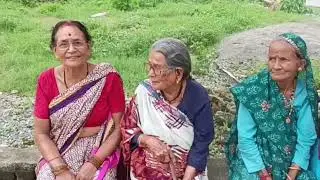 अपनी अपनी बहुओ की चर्चा पहाड़ी भाषा मैं 😂🙏 #funnyvideo #gossips #haldwani #uttarakhand #india 