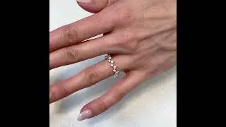 Alternating Size Zig-Zag Round Diamond Eternity Band