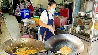 Asian Master Chef! Cooks The Unique Crab Pad Thai and Crab Omelette | Thai Street Food