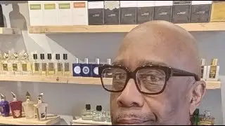 RaJuR  realdeepkool!! is live! @Perfumology Surprise Visit..........