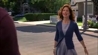 Edie Talks To Victor, Bob And Lee Have Dirt On Katherine - Desperate Housewives 4x05 Scene
