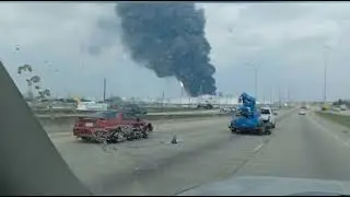 Deer Park RefineryFire. sorry for the video quality the dash cam was down