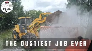 SPREADING LIME WITH A MUCK SPREADER!! | MF 6499 & KTWO