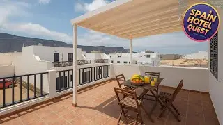 La Graciosa casa patio y terraza vista mar 6P by Lightbooking | Spain 🏨