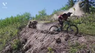 slow-mo corner roost