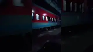 20861 Puri-ahmedabad  express pass Angul railway station 🚊