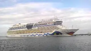 AIDAmar horn in Tallinn on 16 September 2013