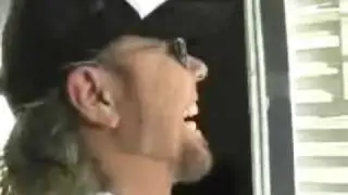 James Hetfield (Metallica) talks about Muse backstage at Big Day Out