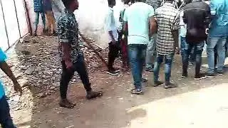 Vijay s fans beat ajith fan kovai theatre mersal 1st day