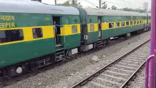 12187 Jabalpur Garib Rath Mumbai CSMT- Skip Thane Station 70-80 KMPH Towards Dadar-CSMT.