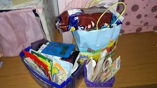 Fazendo compras do mês de férias no mercadinho das babys