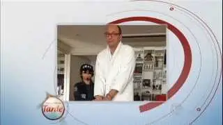 Britto Jr. rouba pudim da geladeira e é preso por pequeno agente da Swat