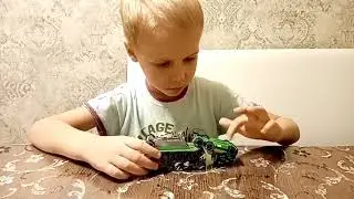 Обзор на тягач с прицепом от фирмы HotWheels
