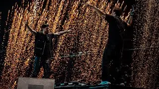 Martin Garrix & Alesso ft. Shaun Farrugia - Inside Our Hearts (LIVE at Ultra Europe 2025)