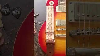 Bluebird Vintage Guitar Straps - Old aged series