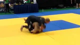 No gi drop seoi in a BJJ competition