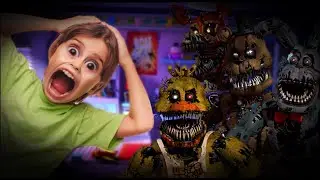 Les ANIMATRONIQUES de FNAF sont dans ma chambre !!! - Five Nights at Freddy's Experience