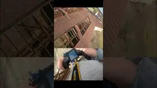 Finally hit the crazy roof gap #wrekd #fpvflow #quadcopter #quadmafia #drone #fpvquadcopter #flysky