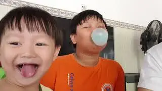 Thi Thổi Bong Bóng Bằng Gum Hubba Bubba ❤ Kids Toy Media ❤
