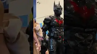 Batman alla Milano fashion week #italy #cosplayer #dc #batman #cosplay #milan #italy #passion