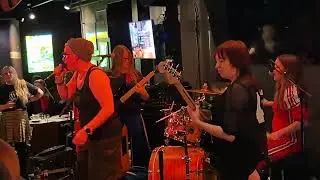 Pulttitien Ponnistus - Natsit pois kaduilta. 10.01.26, Henry's music bar, Hki