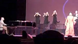 Anita Baker at Radio City Music Hall Valentine's Day show 09
