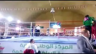 بطولة رواد الملاكمة العراقية . البطل ستار الحسناوي مع البطل علاء كاظم .