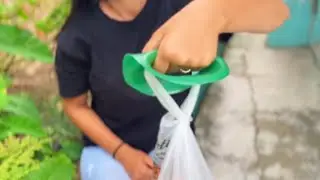 A support for carrying bags without hurting your hands&hellip;