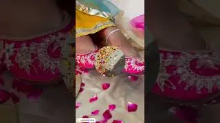 Ethnic footwear| Floral jutti| Weddings footwear| Comfortable and trendy