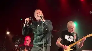 St Austin&rsquo;s Theatre live, Hit the Ground