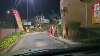 The WRONG WAY Wendy's Drive Thru 🚗 😑 🍔