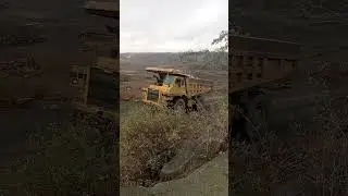 #old #iveco #dumptruck #renault #mining #dumper