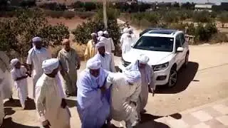 إستقبال العلامة الشيخ الحسن الأنصاري بأحدى الزوايا