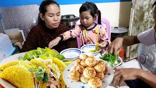 PLEASE EAT TOGETHER YUMMY CRISPY RICE PANCAKE PANCAKE BANH AND PANCAKE BALLS Strong LifestyleTV