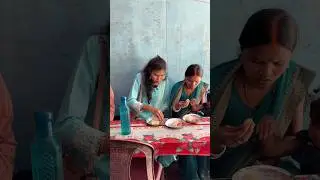 Darjeeling Ka Special momos khaye😋 #shorts