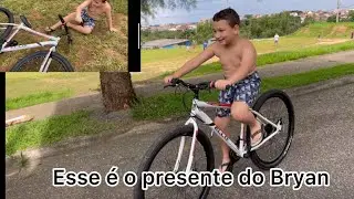 Comprei uma super bike para o Bryan 😳🚲