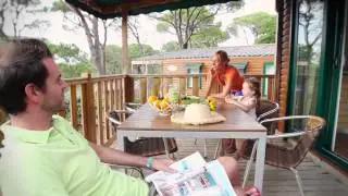 Camping Yelloh! Village Les Tournels ***** in Saint-Tropez - Var - Provence - De trailer 2014