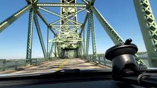 A little drive on a small vintage Drawbridge