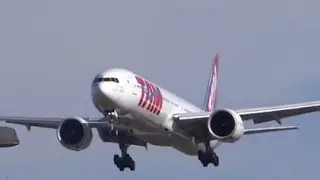 TAM Boeing 777-300ER PT-MUD Landing at London Heathrow Airport