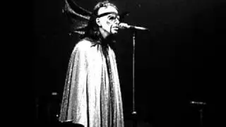 Genesis - The Lamb Lies Down on Broadway (Live 1974)