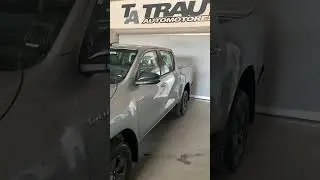 TOYOTA HILUX 4X2 DC SR 2.4 TDI 6 MT PLATA 2023 PICKUP TRAUT