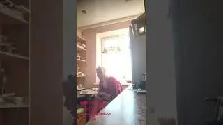Читаю книгу и варю мясо 🥩